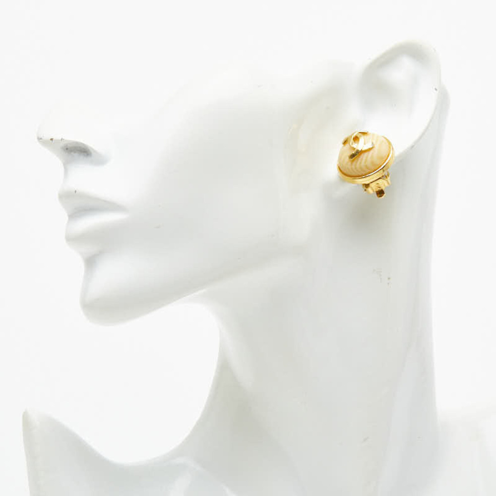 CHANEL Authentic Vintage Cream Logo Earrings - Picture 4 of 4